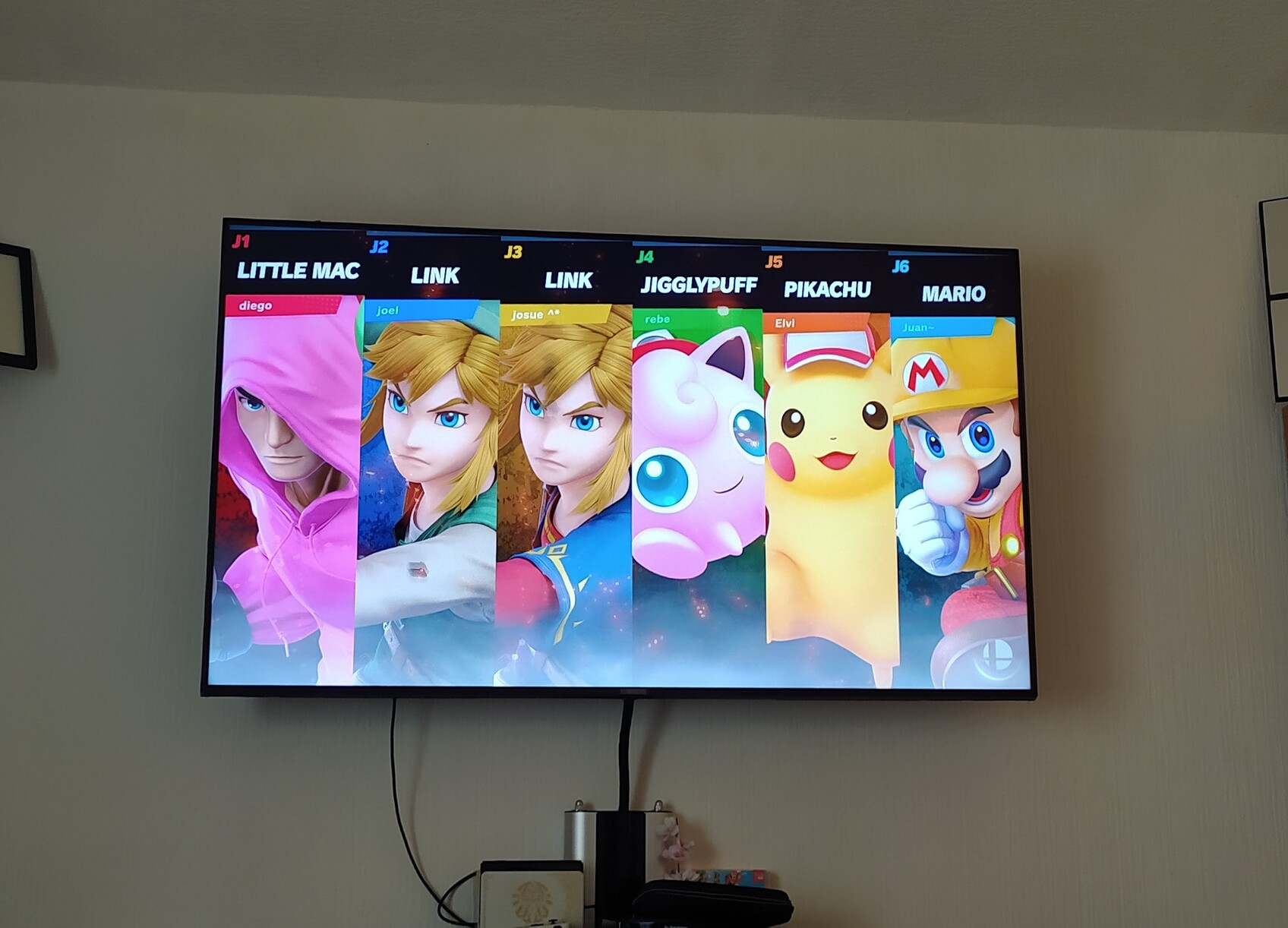 Smash Bros screen featuring a 6 player battle